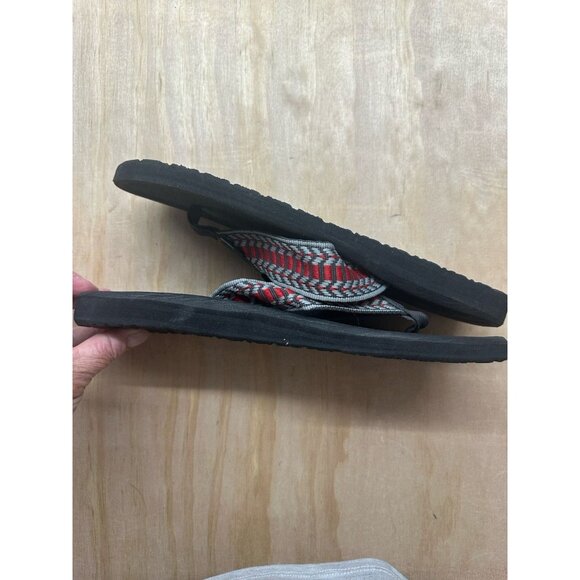 Reef Sandals Men’s 13 Aztec Design Red Gray Flip Flop Excellent Quality - Picture 5 of 6